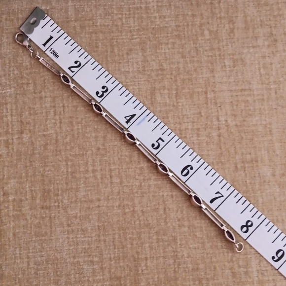 925 A Silver Marcasite Oval Garnet Bracelet - Picture 4 of 7